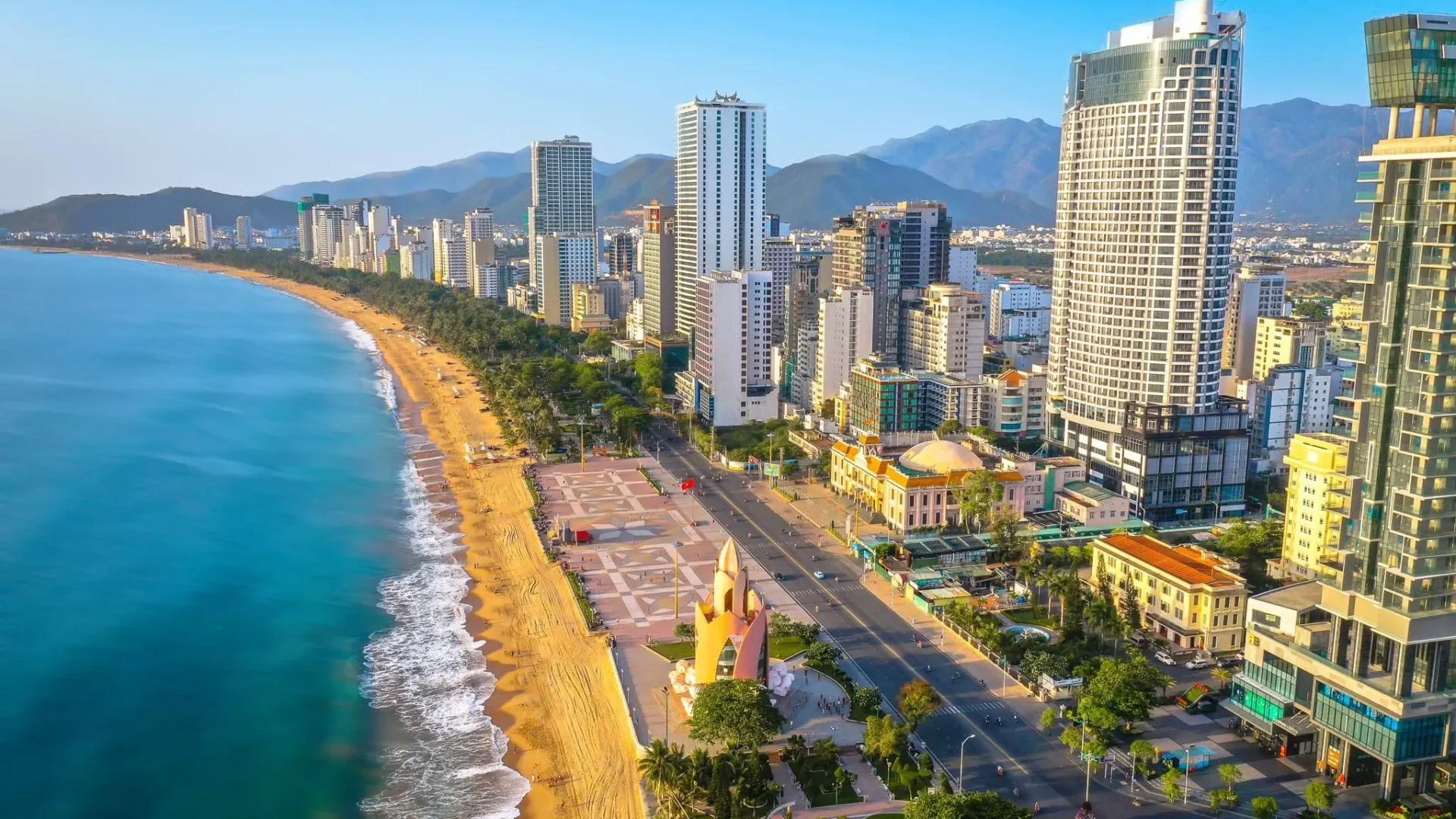 Cà phê bên làn gió biển